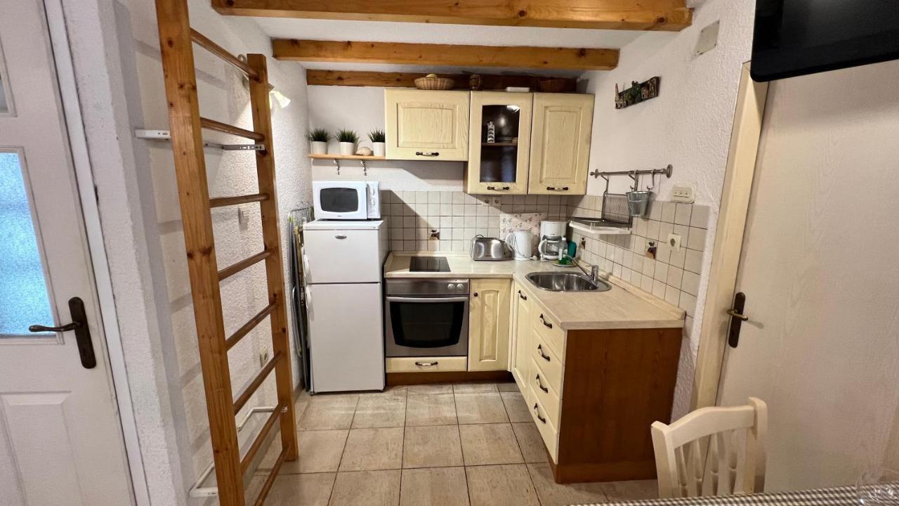 Studio Apartment Karlo Split Eksteriør billede