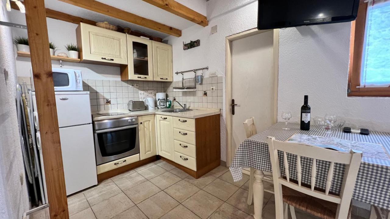 Studio Apartment Karlo Split Eksteriør billede
