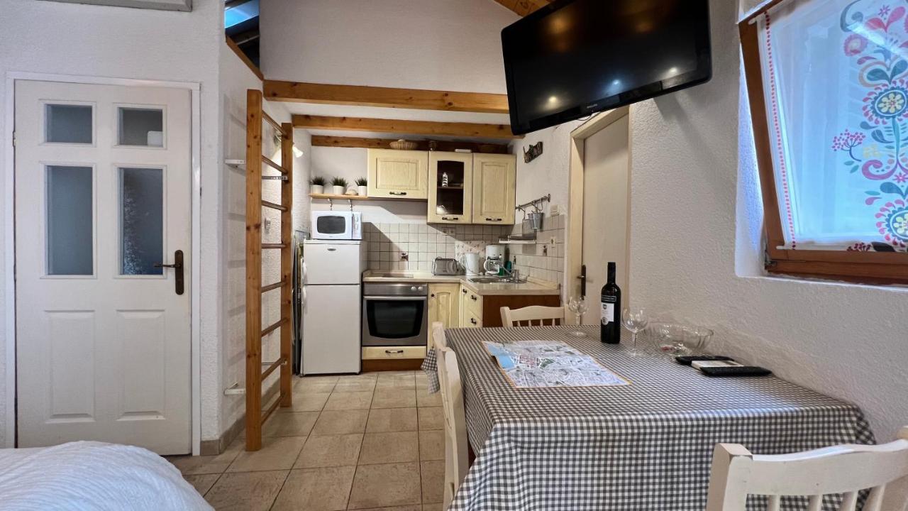 Studio Apartment Karlo Split Eksteriør billede