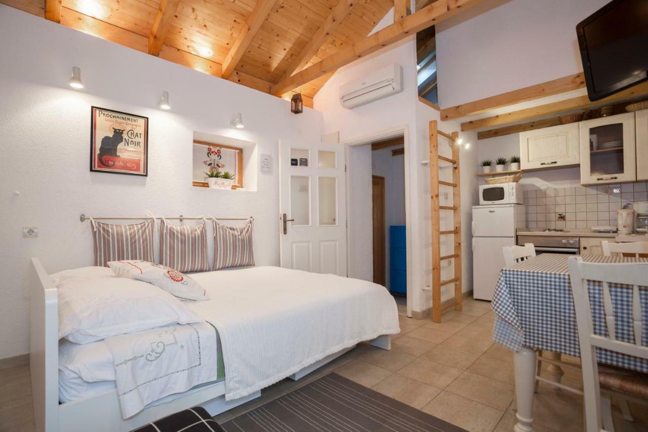 Studio Apartment Karlo Split Eksteriør billede